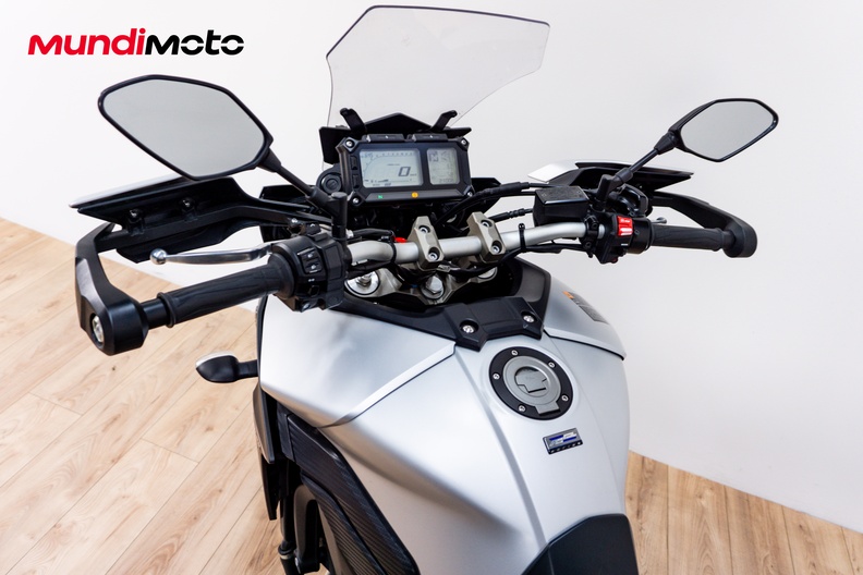 Motorbike image 10