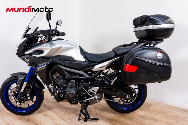 Motorbike image 5
