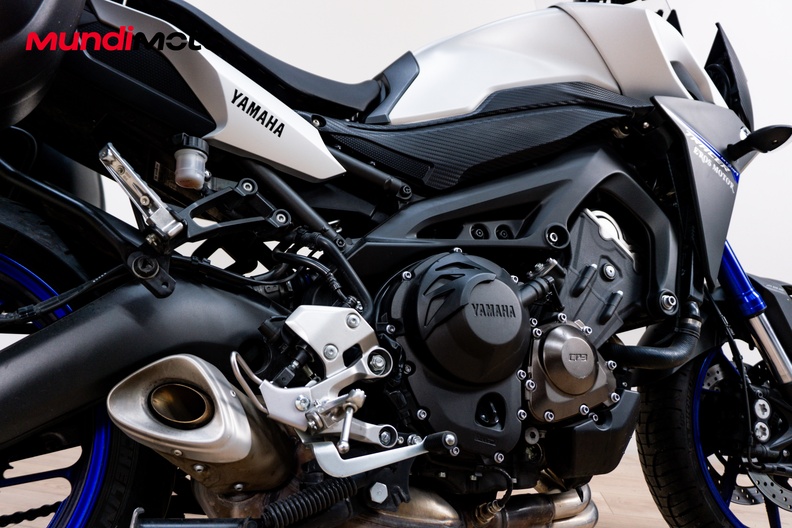 Motorbike image 3