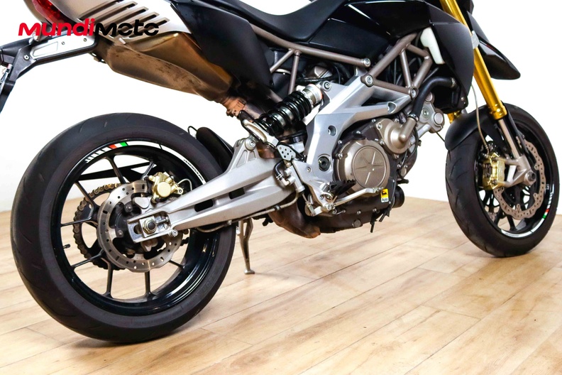 Motorbike image 3