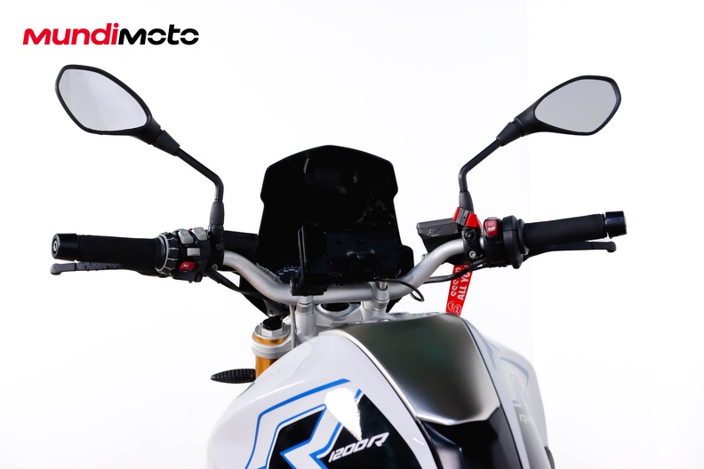 Motorbike image 10