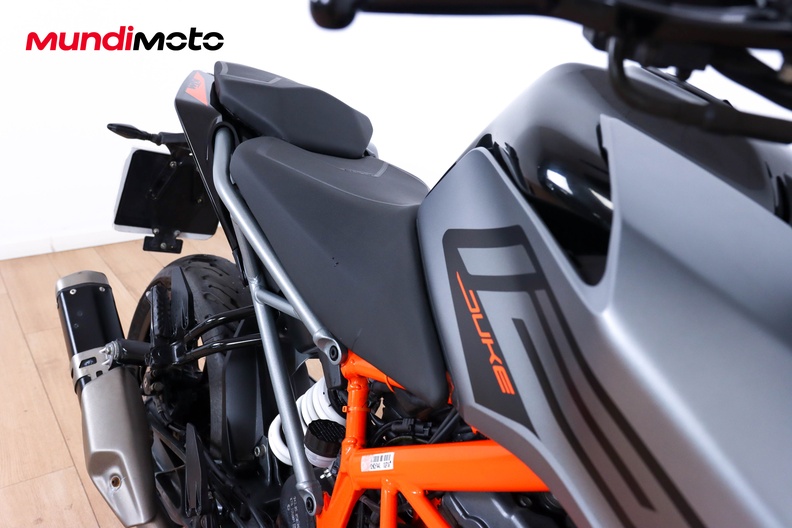 Motorbike image 12