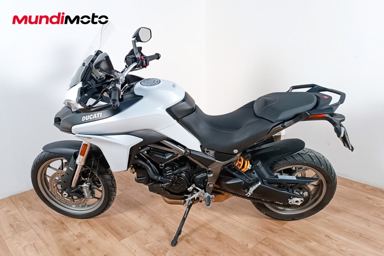 Motorbike image 5