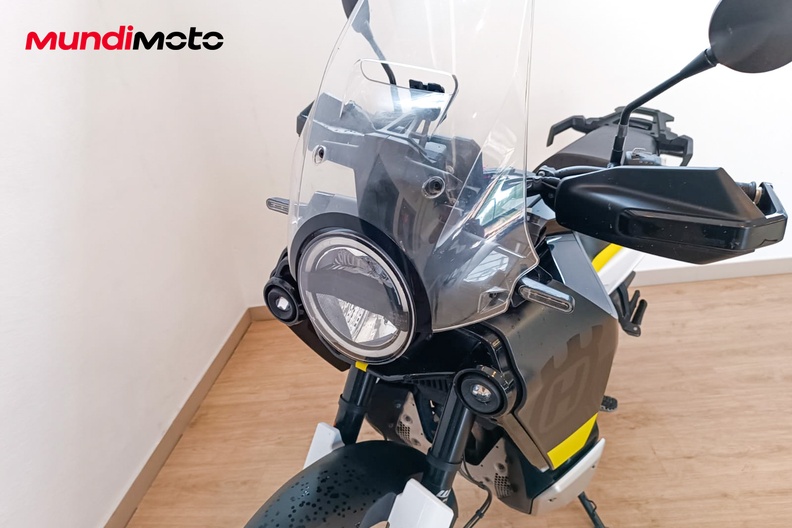 Motorbike image 9