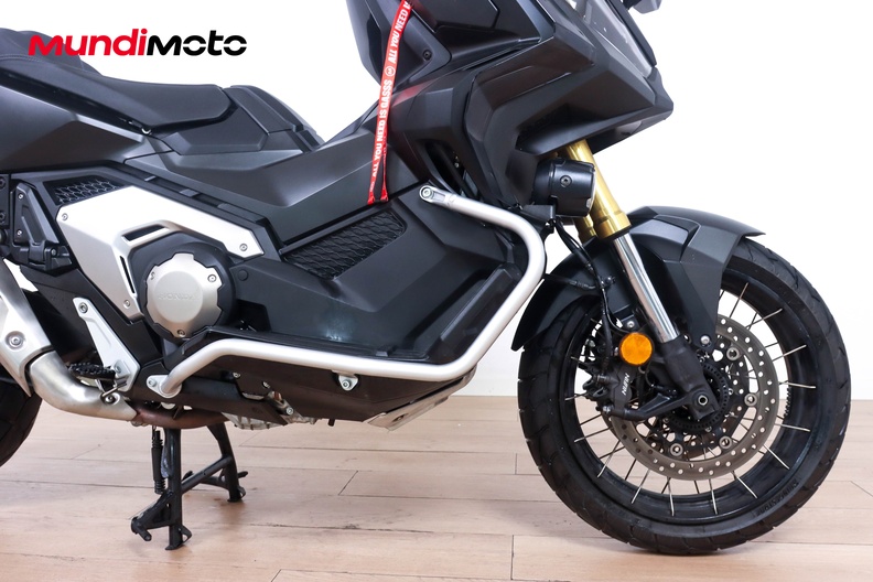 Motorbike image 13