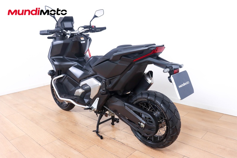 Motorbike image 6