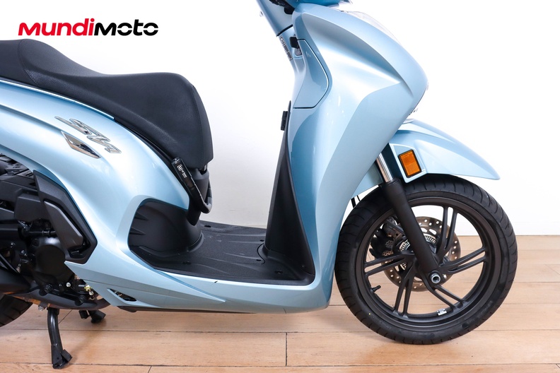 Motorbike image 13