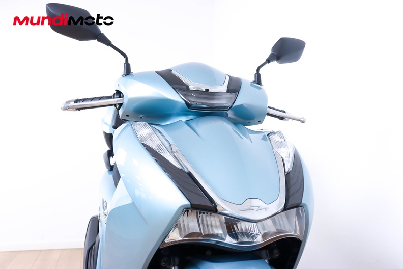 Motorbike image 4