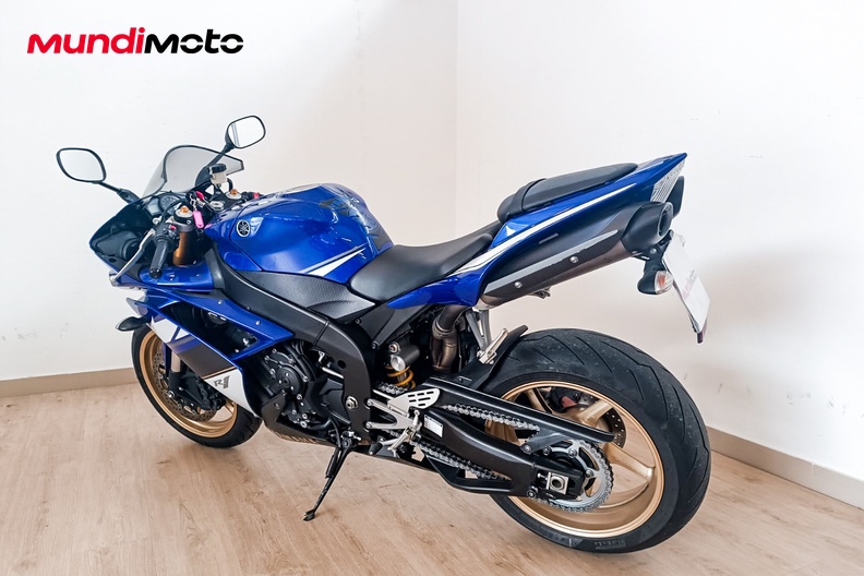 Motorbike image 7