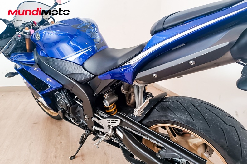 Motorbike image 8