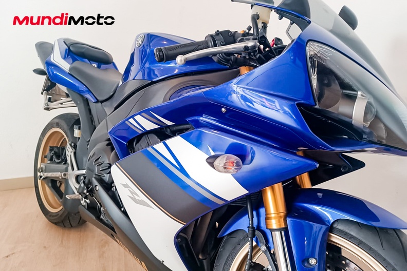 Motorbike image 4