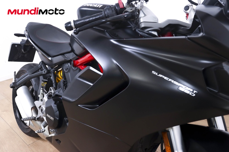 Motorbike image 12