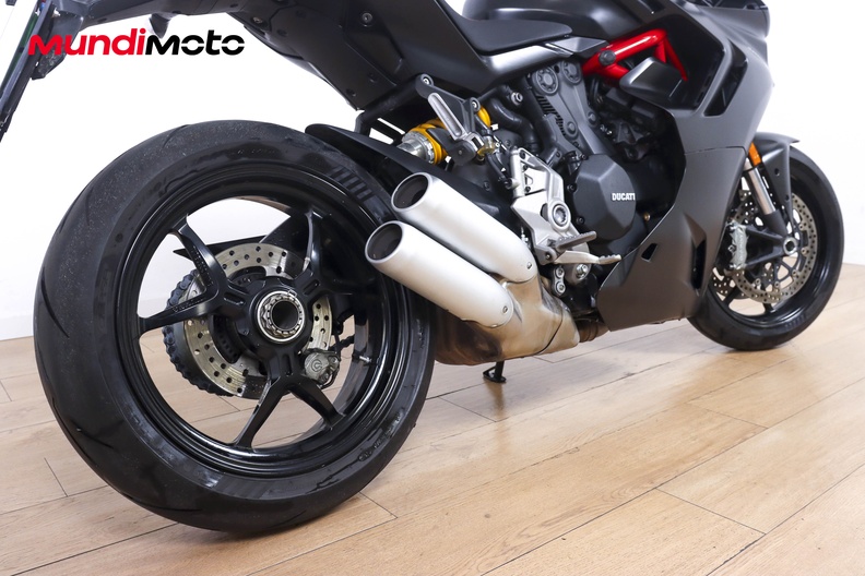 Motorbike image 3