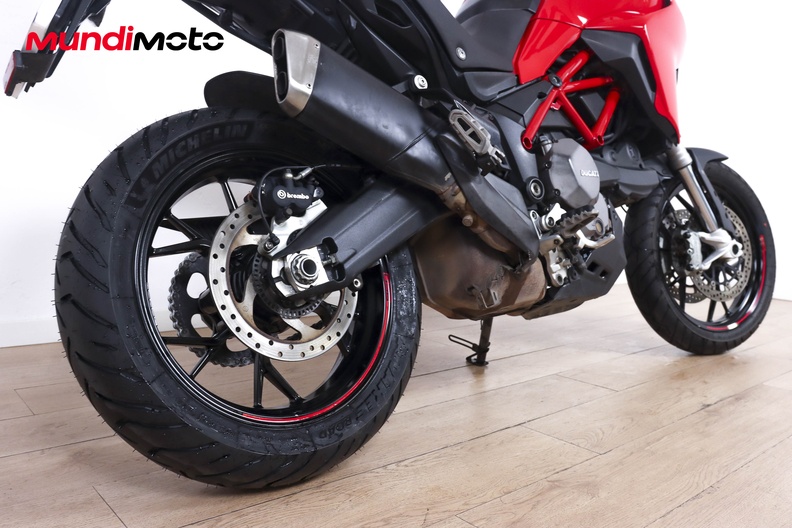 Motorbike image 3