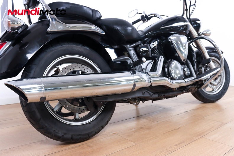 Motorbike image 3