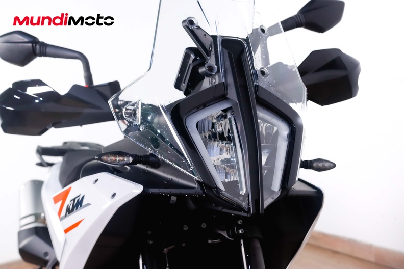 Motorbike image 4