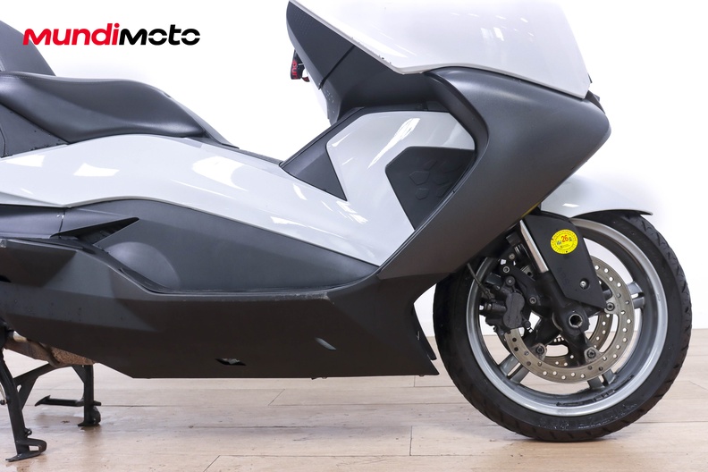 Motorbike image 12