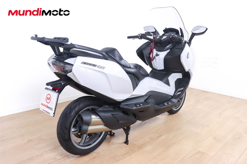 Motorbike image 2