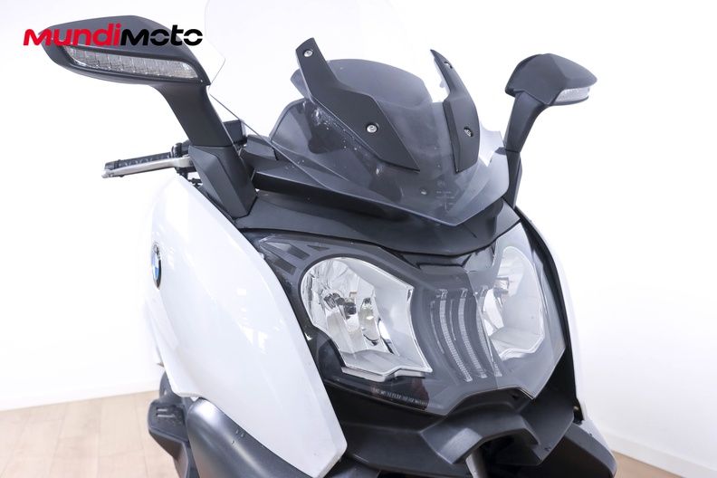 Motorbike image 4