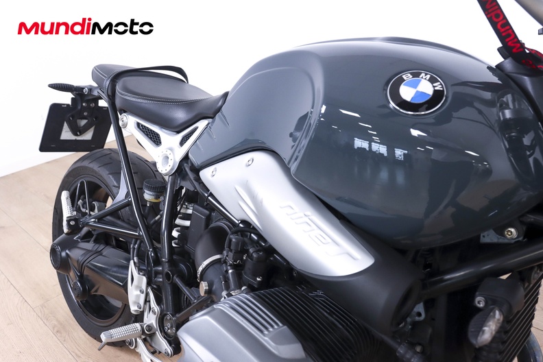 Motorbike image 12