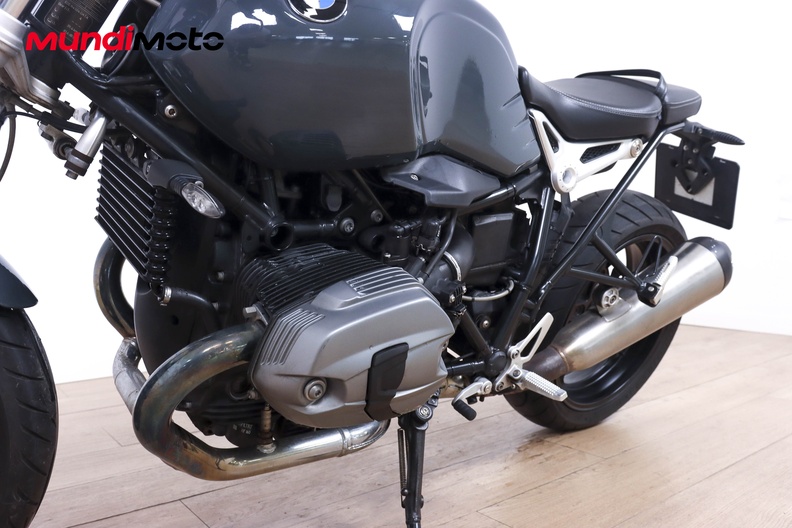 Motorbike image 8