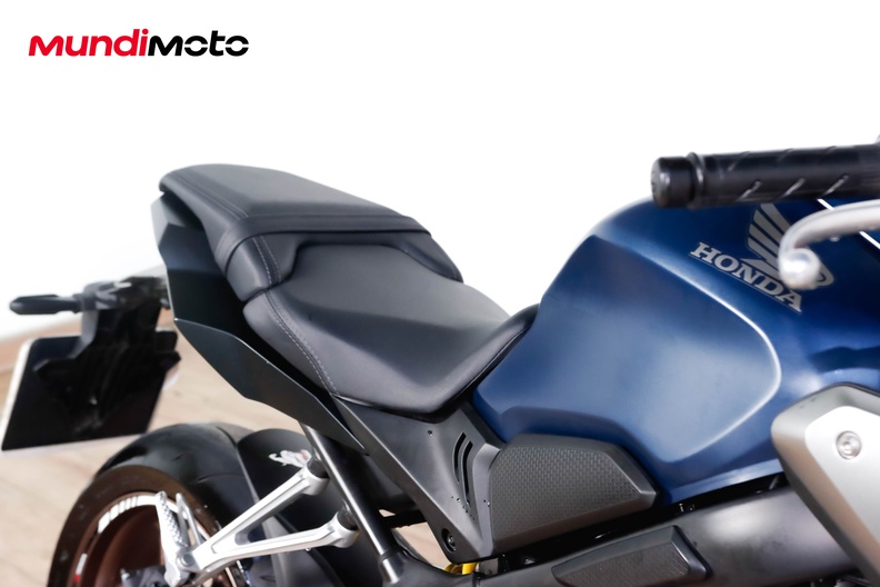 Motorbike image 12