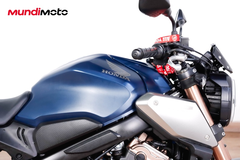 Motorbike image 13