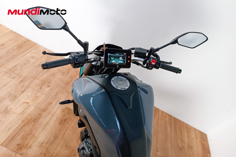 Motorbike image 10