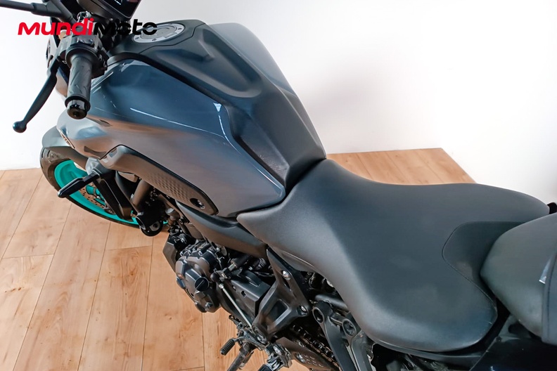 Motorbike image 8