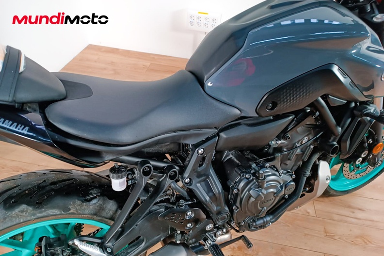 Motorbike image 3