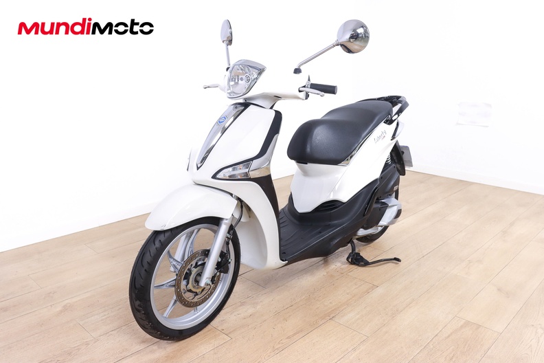 Motorbike image 7