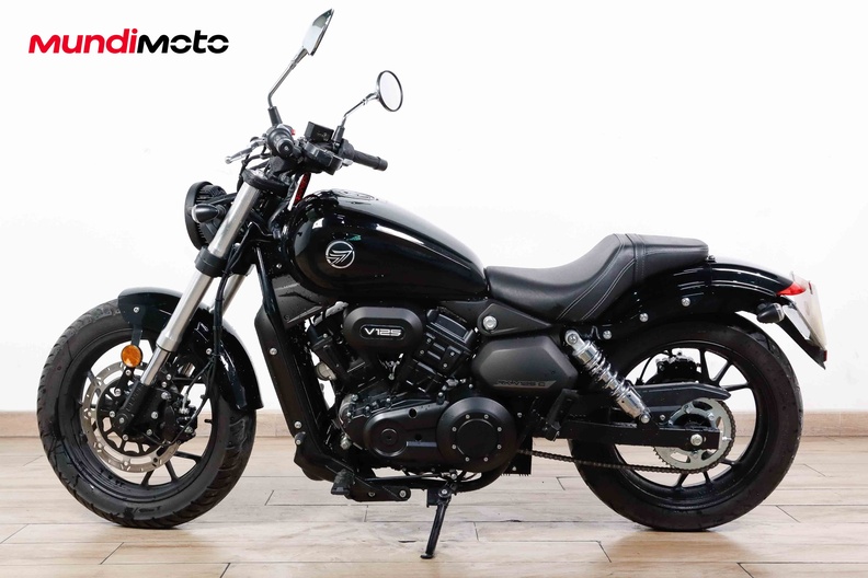 Motorbike image 5