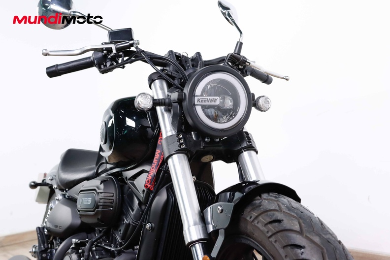 Motorbike image 4
