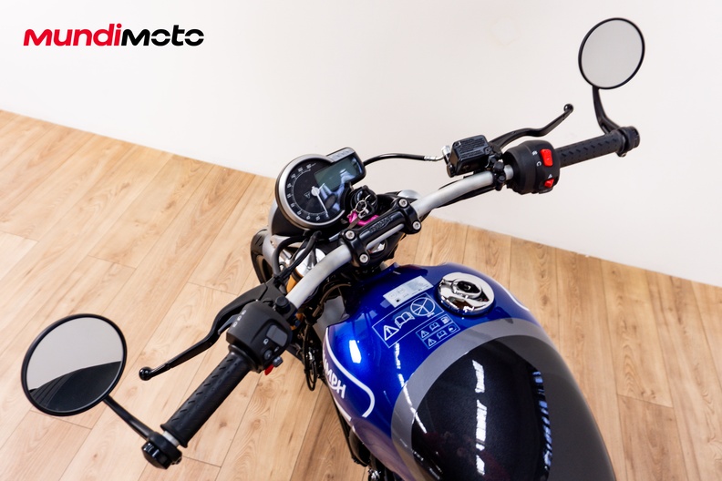 Motorbike image 10