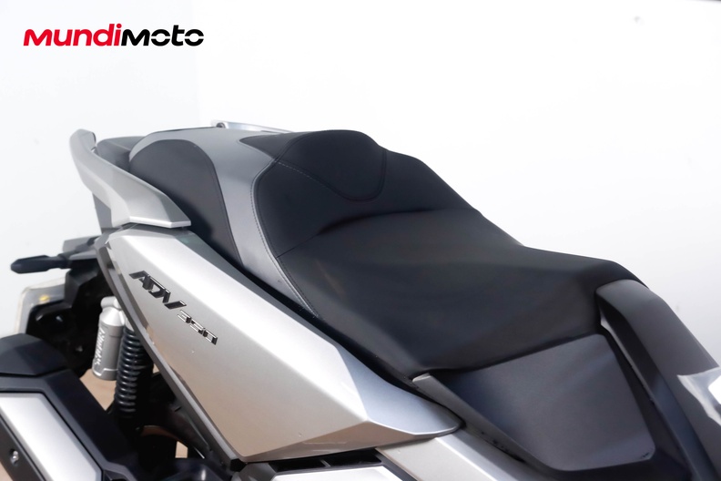 Motorbike image 13