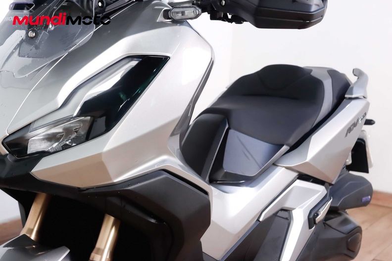 Motorbike image 8