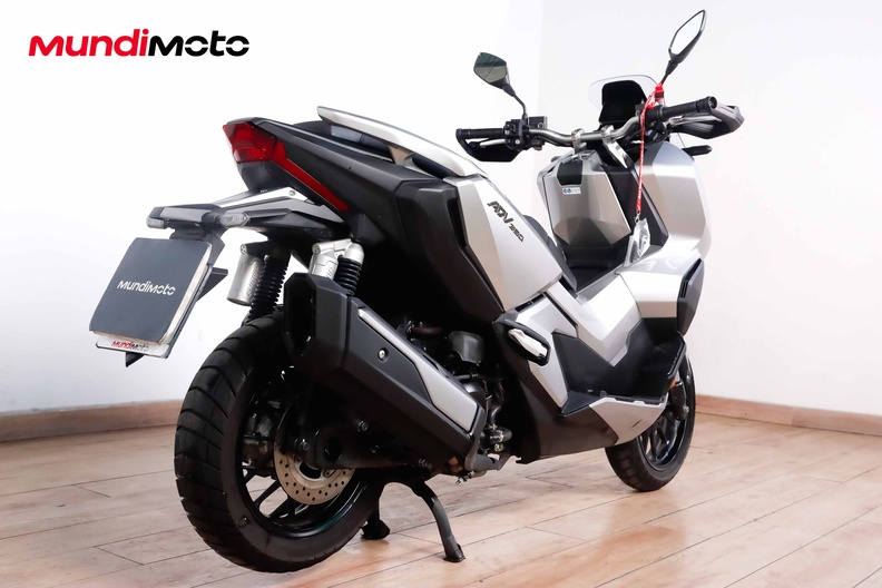 Motorbike image 2