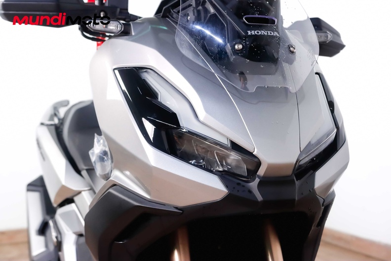 Motorbike image 4