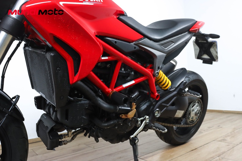 Motorbike image 9